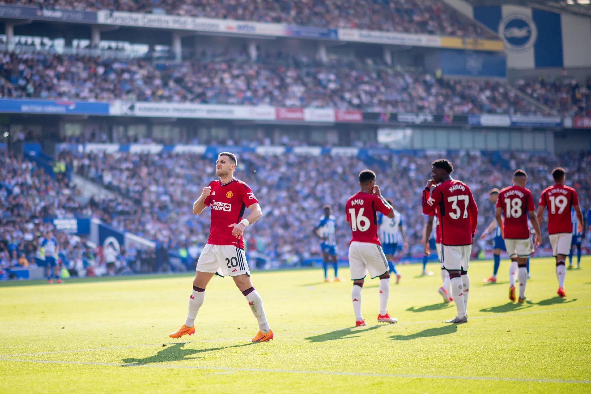 仅令球迷铭 仅令球迷铭